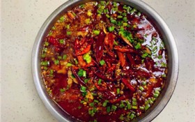 水煮肉片用什么肉（制作水煮肉片的最佳肉选材）