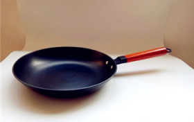 铁锅开锅是用猪油好还是植物油好图2