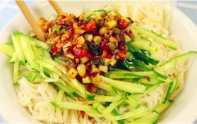 凉面用什么面条（凉面最适合哪种面条）
