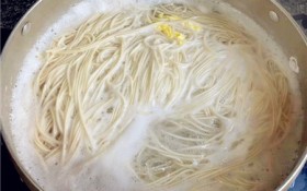 挂面怎么煮(完美挂面烹饪技巧)