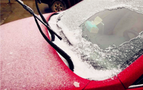 车窗结冰开开暖风或是除雾图2