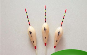 新手怎样挑选浮漂？春夏秋冬四季如何选择浮漂？