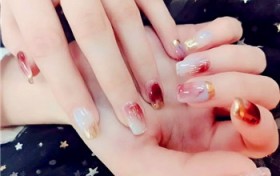 涂指甲油的小妙招？涂脚指甲油的正确步骤？图3